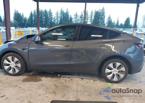 2023 Tesla Model Y Awd/Long Range Dual Motor All-Wheel Drive from USA, damaged, VIN 7SAYGDEE7PF913251
